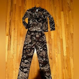 Youth Medium light weight hunting clothes